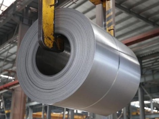 Рулон стальной горячекатаный 4х670 мм ст3 ГОСТ 19903-74 1 - в «Монолит-Металлопрокат».