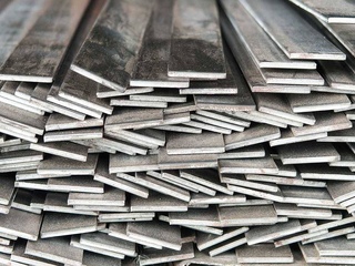 Алюминиевая полоса 321x1 мм АД0 2 - в «Монолит-Металлопрокат».